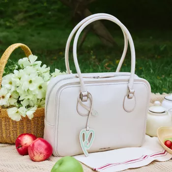 Synthetic Leather Tote Bag Weight Limit: 10–20 lbs Guide